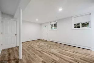 128 Beverly Rd, Fairfield, NJ 07004 - Photo 39