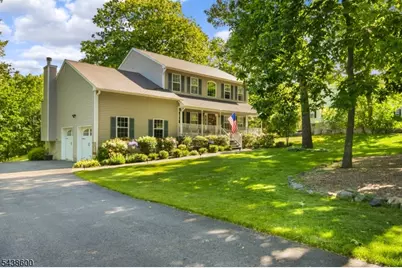 7 Lighthouse Cir, Jefferson Township, NJ 07849 - Photo 3
