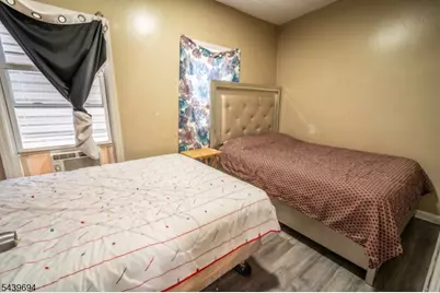 62 Highland St, Paterson, NJ 07524 - Photo 9