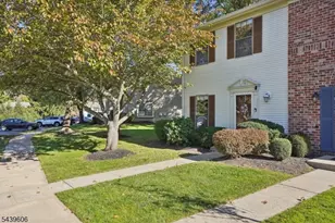 96 Baldwin Ct, Bernards Township, NJ 07920 - Photo 1