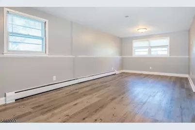 8 Kennedy Dr, Fairfield, NJ 07004 - Photo 21