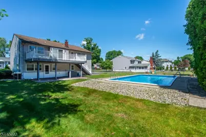 8 Kennedy Dr, Fairfield, NJ 07004 - Photo 31