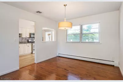 8 Kennedy Dr, Fairfield, NJ 07004 - Photo 11