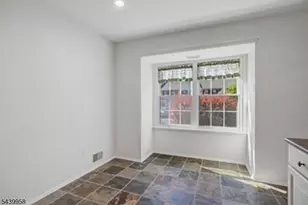 802 Brokaw Ct, Bridgewater, NJ 08807 - Photo 3
