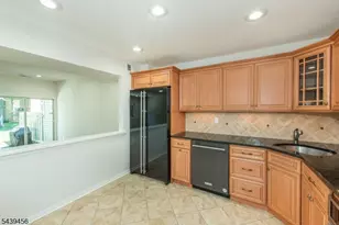 50 Castle Ridge Dr, East Hanover Township, NJ 07936 - Photo 7