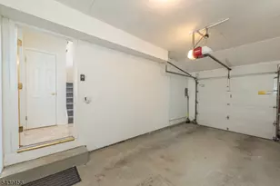 50 Castle Ridge Dr, East Hanover Township, NJ 07936 - Photo 27