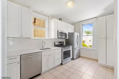 114 Shippen St #2, Weehawken, NJ 07086 - Photo 5