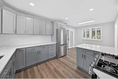 3 Fulper Pl, Clinton Township, NJ 08809 - Photo 5