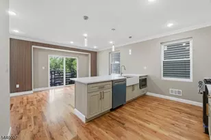432 S 10th St, Newark, NJ 07103 - Photo 7