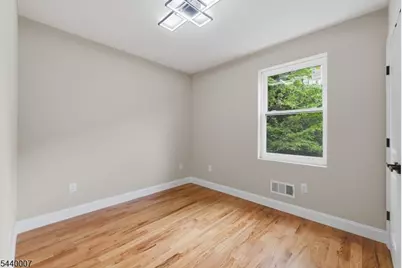 432 S 10th St, Newark, NJ 07103 - Photo 11