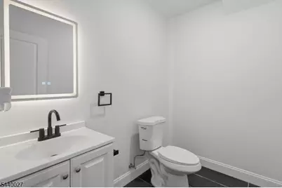438 S 10th St, Newark, NJ 07103 - Photo 25