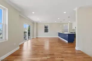 438 S 10th St, Newark, NJ 07103 - Photo 31