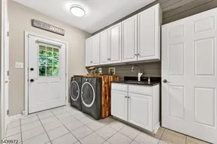 836 Atkinson Cir, Hillsborough Township, NJ 08844 - Photo 15