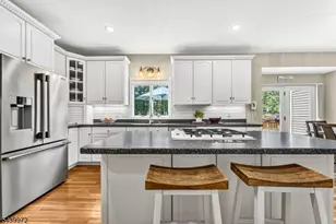836 Atkinson Cir, Hillsborough Township, NJ 08844 - Photo 9