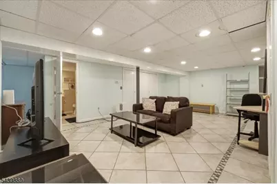 41 Sycamore Ave, Berkeley Heights Township, NJ 07922 - Photo 15