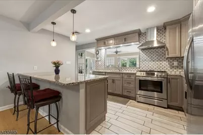 41 Sycamore Ave, Berkeley Heights Township, NJ 07922 - Photo 5