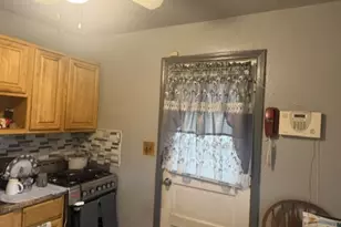 1015 Oak St, Roselle, NJ 07203 - Photo 15