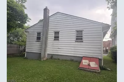 1015 Oak St, Roselle, NJ 07203 - Photo 3