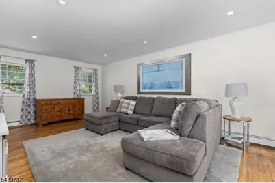 9 Parkwood Rd, Roxbury Township, NJ 07876 - Photo 5