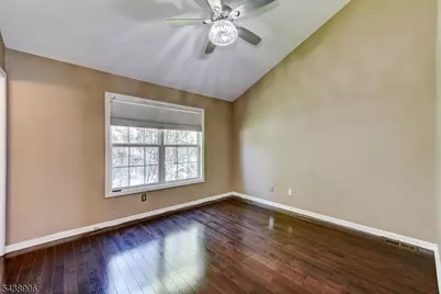 118 Barclay Dr, Nutley, NJ 07110 - Photo 23