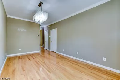 118 Barclay Dr, Nutley, NJ 07110 - Photo 3