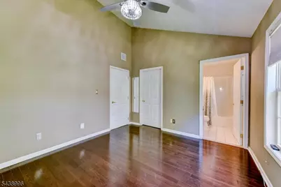 118 Barclay Dr, Nutley, NJ 07110 - Photo 19