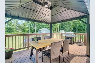 17 Sunset Dr, Mount Olive, NJ 07828 - Photo 11
