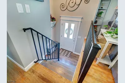 17 Sunset Dr, Mount Olive, NJ 07828 - Photo 5