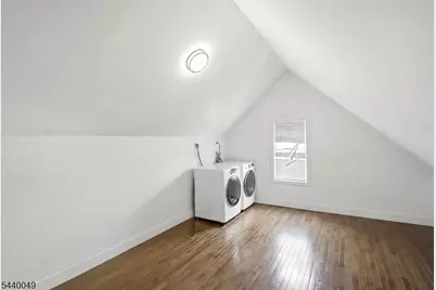 15 Prospect St, Clifton, NJ 07011 - Photo 9