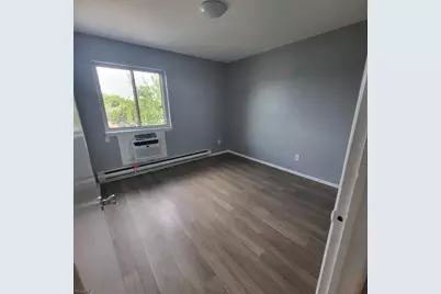 187 Brighton Ave, Belleville, NJ 07109 - Photo 9