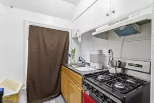 411 15th Ave, Paterson, NJ 07504 - Photo 19