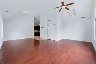 410 Lafayette Ave, Cliffside Park, NJ 07010 - Photo 5