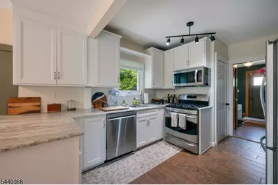 17 Tooker Pl, Springfield, NJ 07081 - Photo 7