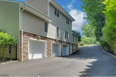 27 Hamilton Dr West, North Caldwell, NJ 07006 - Photo 35
