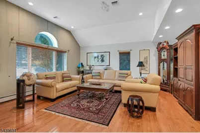27 Hamilton Dr West, North Caldwell, NJ 07006 - Photo 5