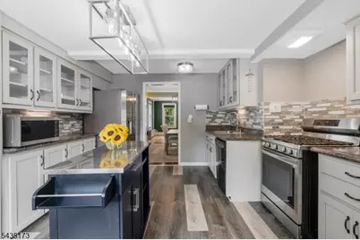 5 3rd St, Raritan, NJ 08869 - Photo 9