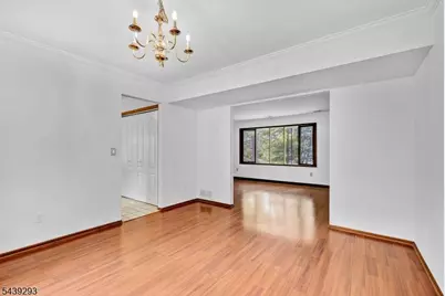 15 Linda Ln, Green Brook Township, NJ 08812 - Photo 9