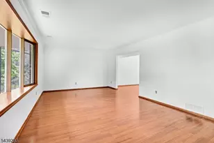 15 Linda Ln, Green Brook Township, NJ 08812 - Photo 7
