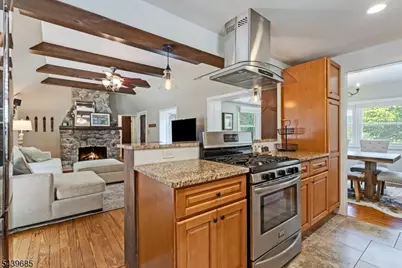 359 E Shore Trl, Sparta Township, NJ 07871 - Photo 9