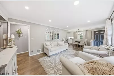 5 Arrowhead Trl, Sparta Township, NJ 07871 - Photo 5