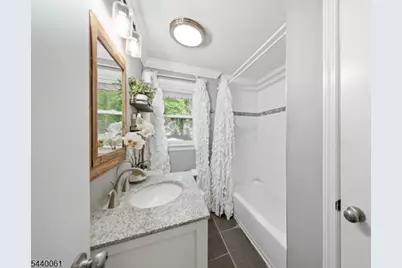 5 Arrowhead Trl, Sparta Township, NJ 07871 - Photo 13