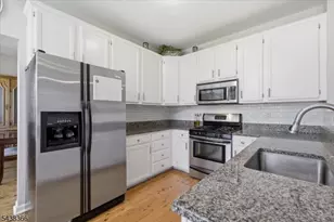 1507 Megan Cir, Greenwich Township, NJ 08886 - Photo 9