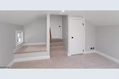 230 Skillmans Ln, Franklin Township, NJ 08873 - Photo 15