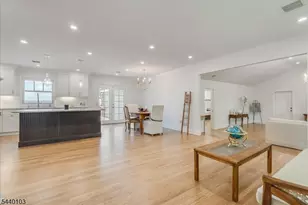 8 Sheeprock Rd, Kinnelon, NJ 07405 - Photo 11