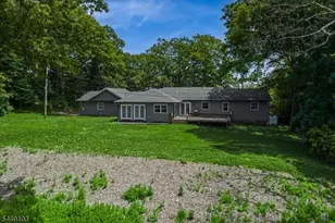 8 Sheeprock Rd, Kinnelon, NJ 07405 - Photo 35