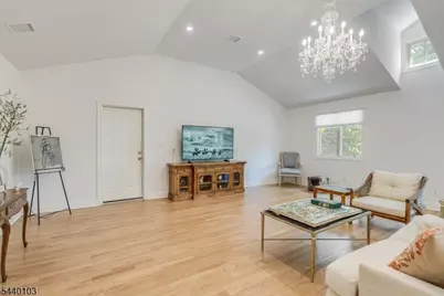 8 Sheeprock Rd, Kinnelon, NJ 07405 - Photo 9