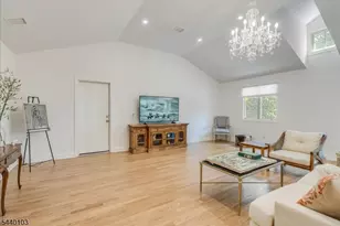 8 Sheeprock Rd, Kinnelon, NJ 07405 - Photo 9