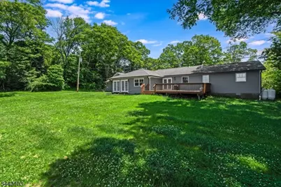 8 Sheeprock Rd, Kinnelon, NJ 07405 - Photo 33