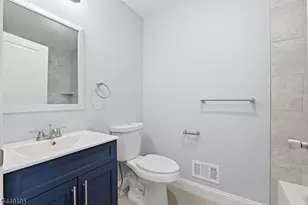 23 Edwin Pl, Newark, NJ 07112 - Photo 25