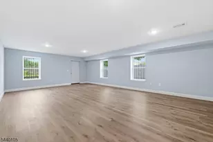 23 Edwin Pl, Newark, NJ 07112 - Photo 27